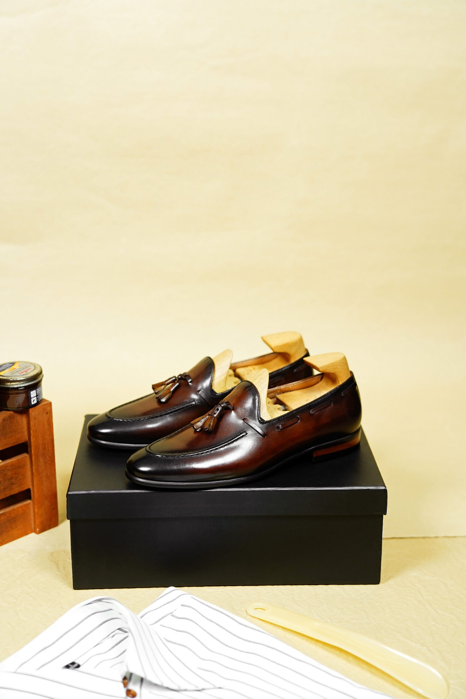 Classic Brown Premium Leather Tassel Loafers for Men - Image 5